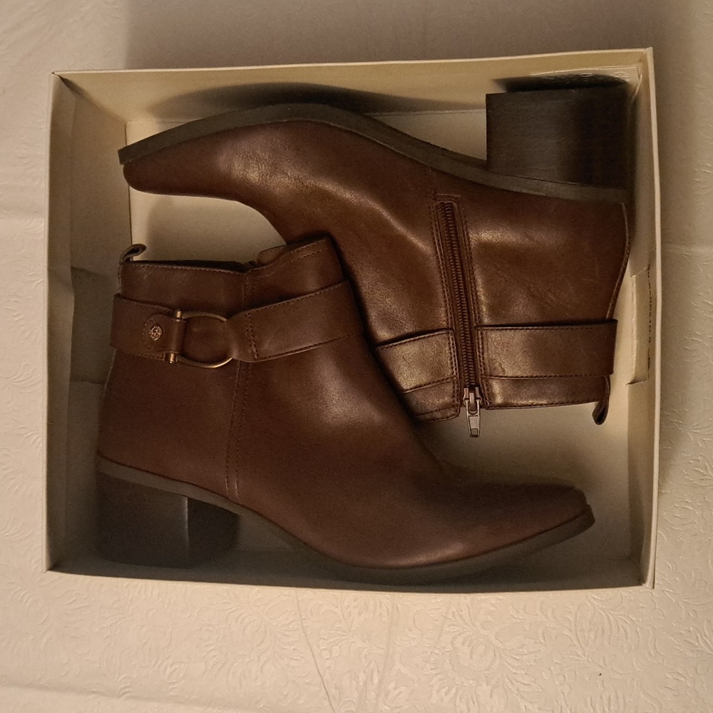 Brown Leather Anne Klein Heel Boot